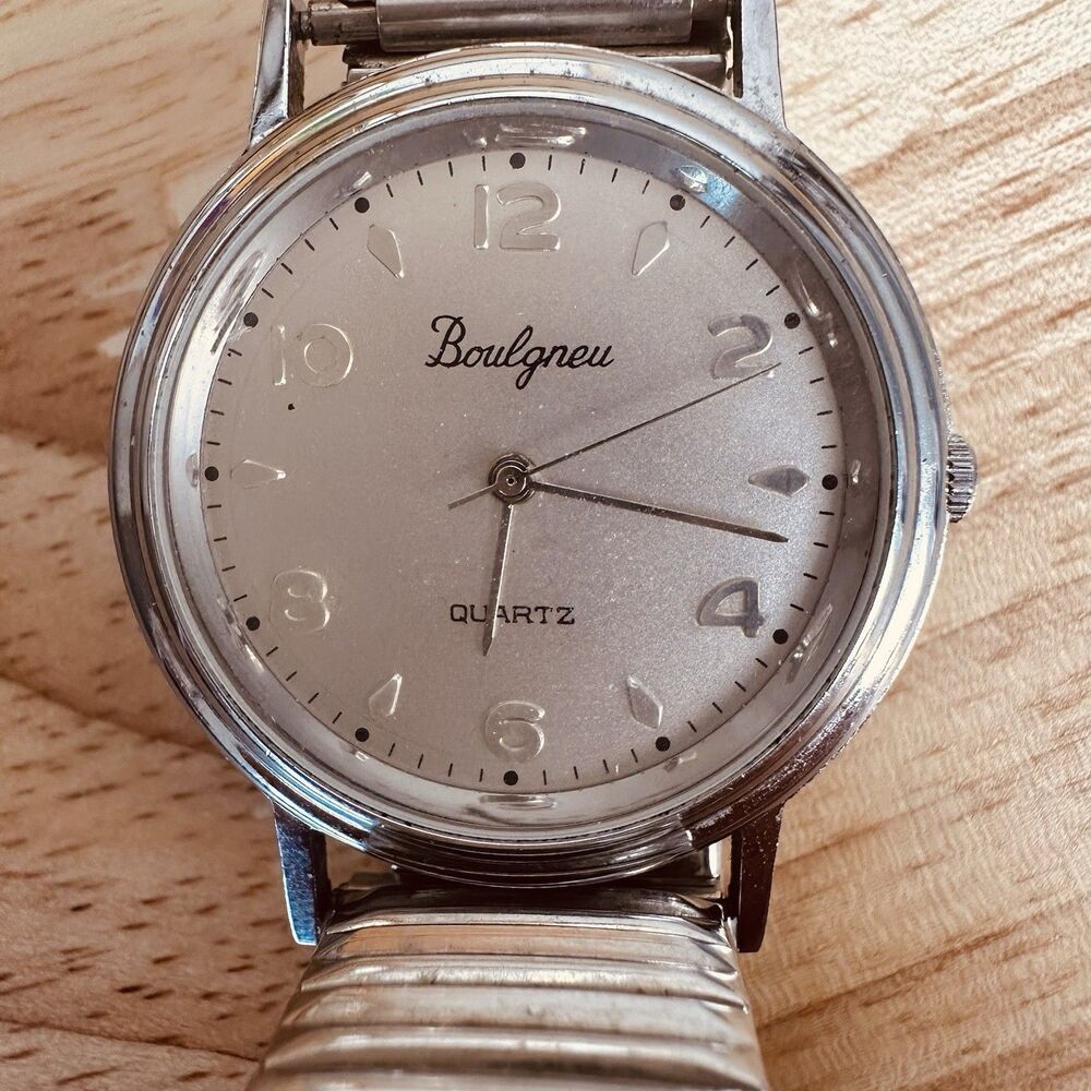 Vintage Boulgneu Quartz Watch New Battery 33 mm Silver Tone Stretch Bracelet